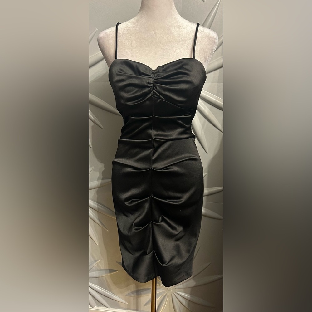 EUC Faviana SZ M little black dress w/spaghetti straps/ruched/bust 32”-34” - Picture 6 of 8